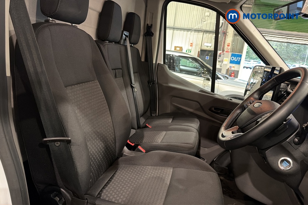 Ford Transit Limited Automatic Diesel Medium Roof Van - Stock Number (1685483) - 22nd supplementary image