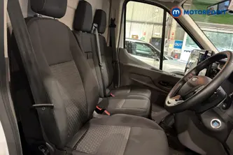 Ford Transit Limited Automatic Diesel Medium Roof Van - Stock Number (1685483) - 22nd supplementary image