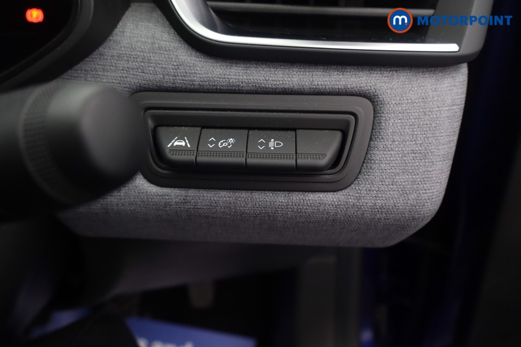 Renault Clio Evolution Manual Petrol Hatchback - Stock Number (1685648) - 6th supplementary image