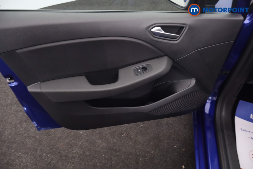Renault Clio Evolution Manual Petrol Hatchback - Stock Number (1685648) - 29th supplementary image