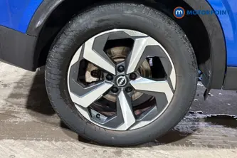 Nissan Qashqai N-Connecta Automatic Petrol-Electric Hybrid SUV - Stock Number (1686754) - 46th supplementary image