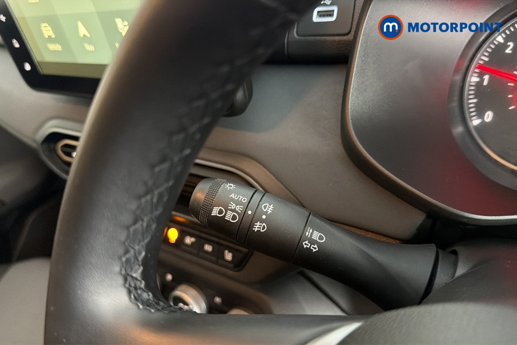 Dacia Sandero Stepway Extreme Manual Petrol Hatchback - Stock Number (1687063) - 5th supplementary image