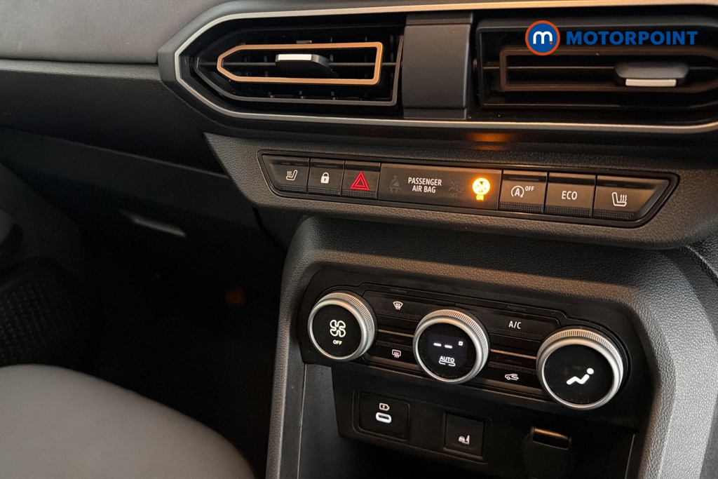 Dacia Sandero Stepway Extreme Manual Petrol Hatchback - Stock Number (1687063) - 12th supplementary image