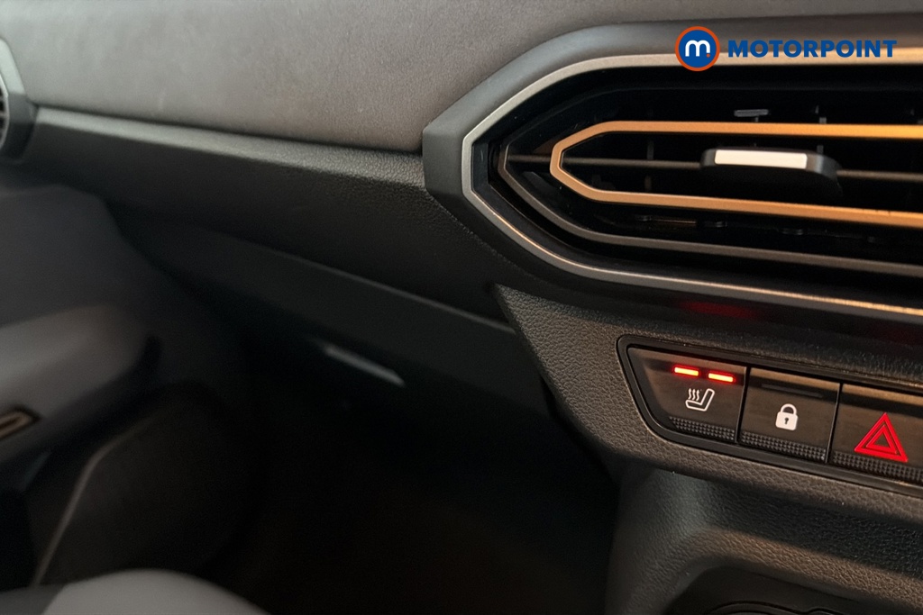 Dacia Sandero Stepway Extreme Manual Petrol Hatchback - Stock Number (1687063) - 14th supplementary image