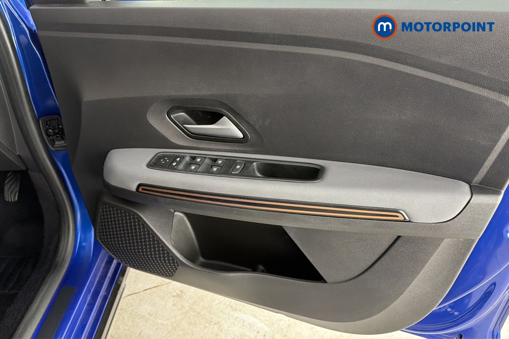 Dacia Sandero Stepway Extreme Manual Petrol Hatchback - Stock Number (1687063) - 18th supplementary image