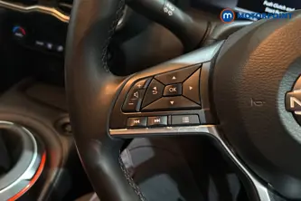 Nissan Juke N-Connecta Manual Petrol SUV - Stock Number (1687208) - 4th supplementary image