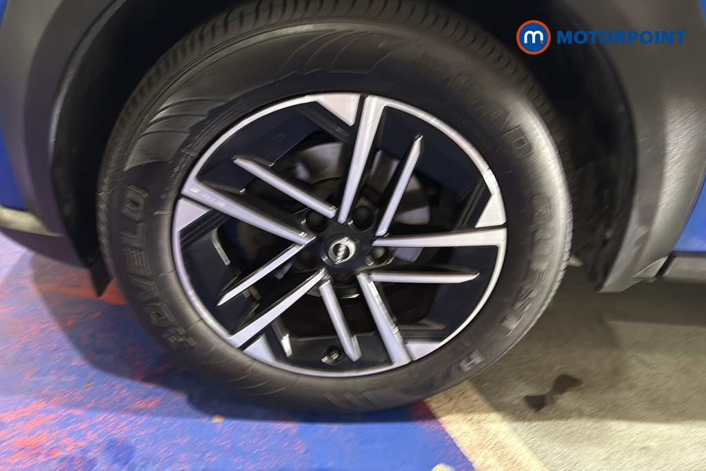 Nissan Juke N-Connecta Manual Petrol SUV - Stock Number (1687208) - 44th supplementary image
