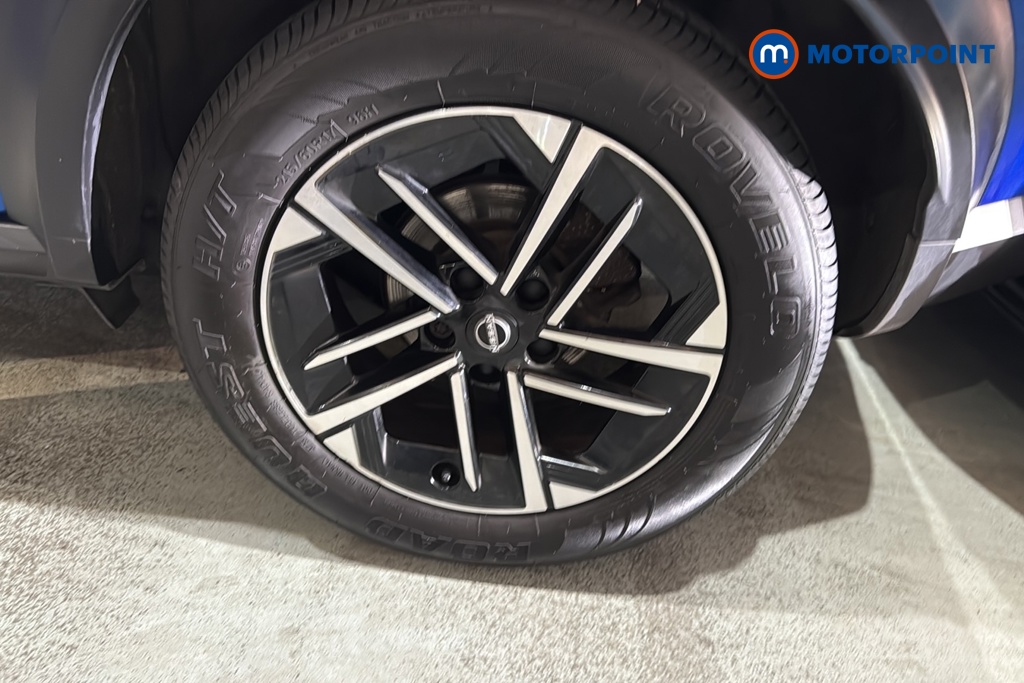 Nissan Juke N-Connecta Manual Petrol SUV - Stock Number (1687208) - 45th supplementary image