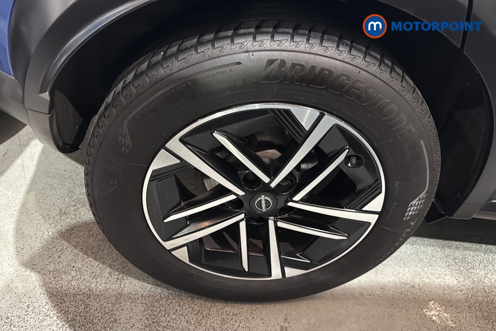 Nissan Juke N-Connecta Manual Petrol SUV - Stock Number (1687208) - 46th supplementary image