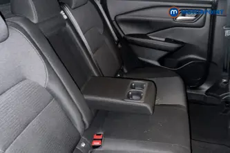 Nissan Qashqai N-Connecta Automatic Petrol-Electric Hybrid SUV - Stock Number (1688237) - 26th supplementary image
