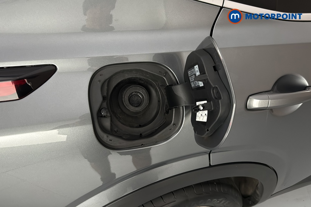 Nissan Qashqai N-Connecta Automatic Petrol-Electric Hybrid SUV - Stock Number (1688237) - 41st supplementary image