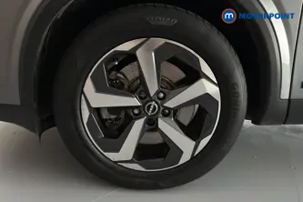 Nissan Qashqai N-Connecta Automatic Petrol-Electric Hybrid SUV - Stock Number (1688237) - 44th supplementary image
