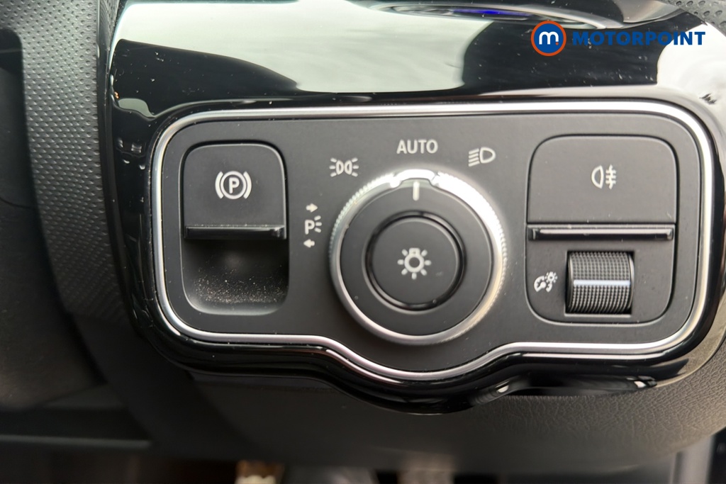 Mercedes-Benz CLA Amg Line Automatic Petrol Estate - Stock Number (1688681) - 11th supplementary image