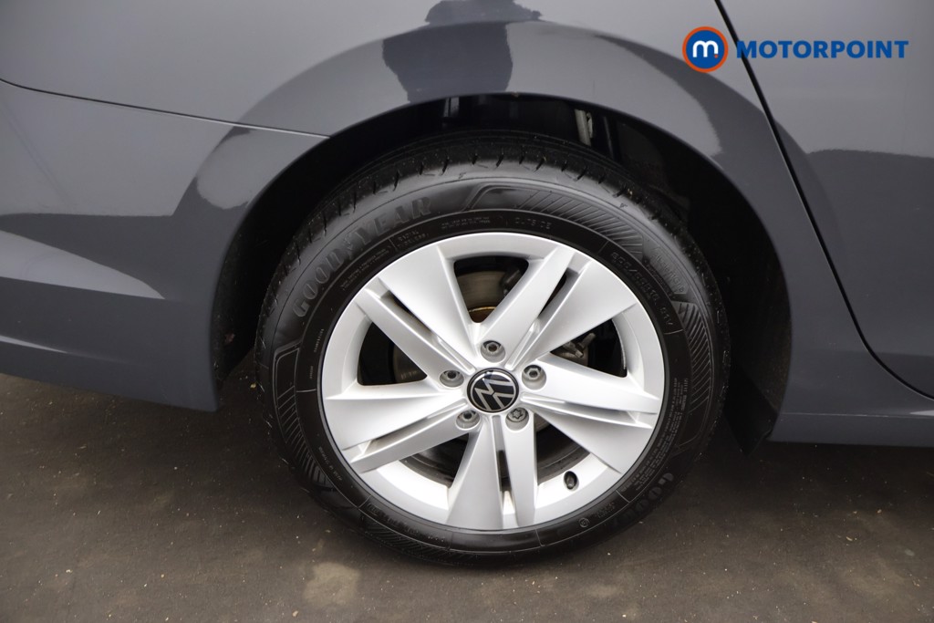 Volkswagen Golf Life Automatic Diesel Estate - Stock Number (1689240) - 25th supplementary image