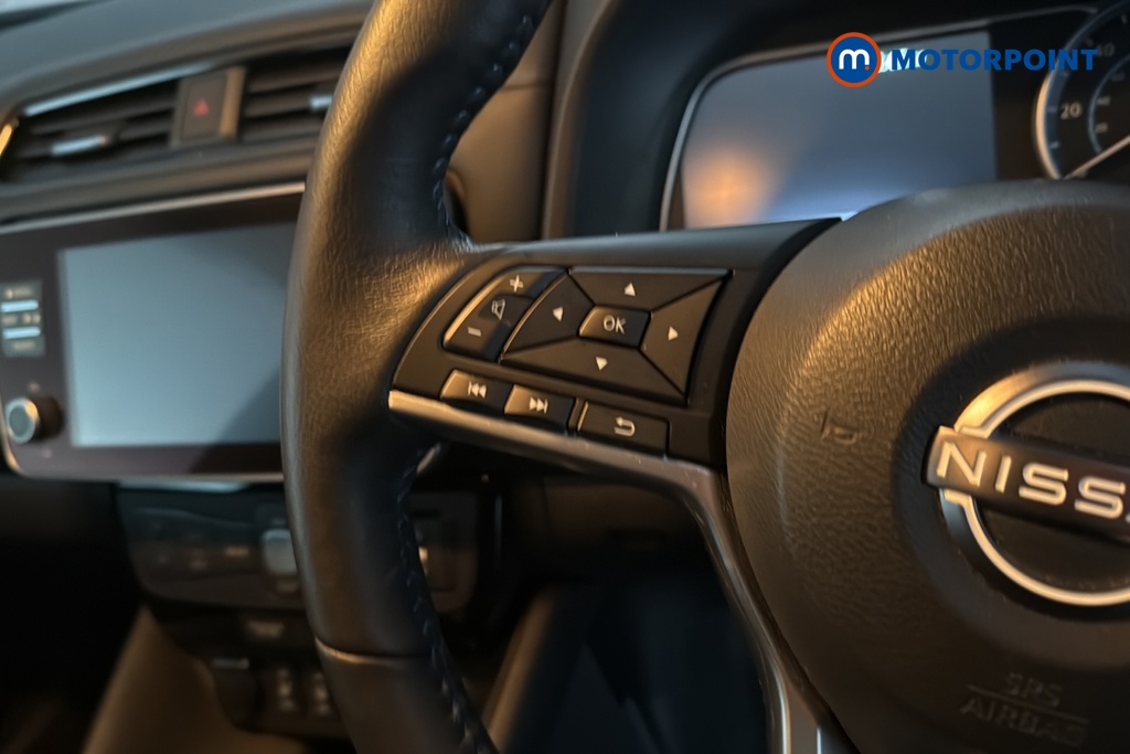 Nissan Leaf N-Connecta Automatic Electric Hatchback - Stock Number (1689653) - 4th supplementary image