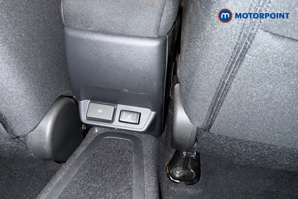 Nissan Leaf N-Connecta Automatic Electric Hatchback - Stock Number (1689653) - 28th supplementary image