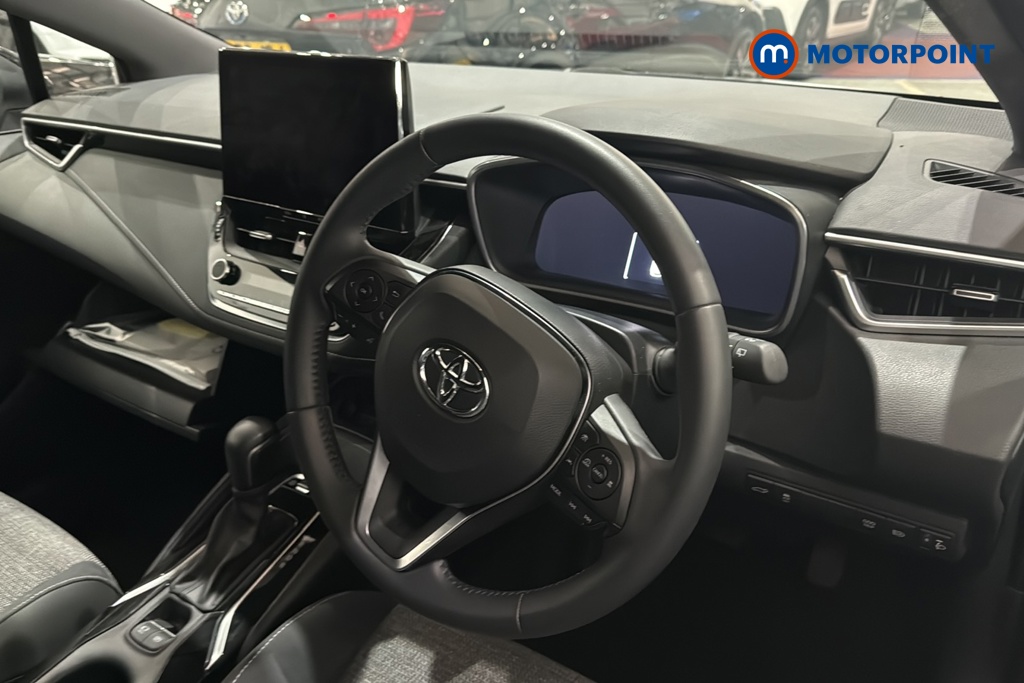 Toyota Corolla Design Automatic Petrol-Electric Hybrid Estate - Stock Number (1689907) - 1st supplementary image