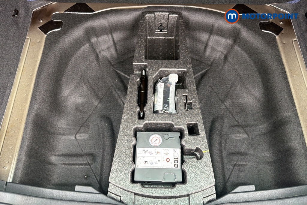 Skoda Karoq Se L Manual Petrol SUV - Stock Number (1690207) - 33rd supplementary image