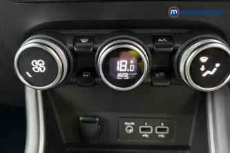 Renault Captur S Edition Automatic Petrol SUV - Stock Number (1690529) - 12th supplementary image