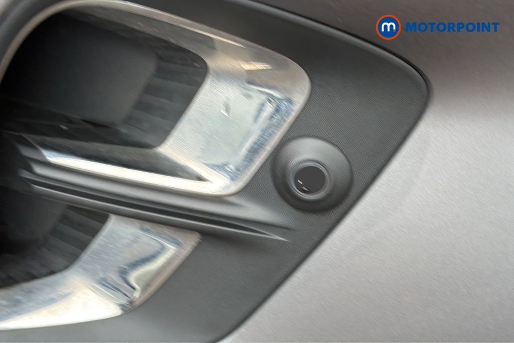 Renault Captur S Edition Automatic Petrol SUV - Stock Number (1690529) - 38th supplementary image