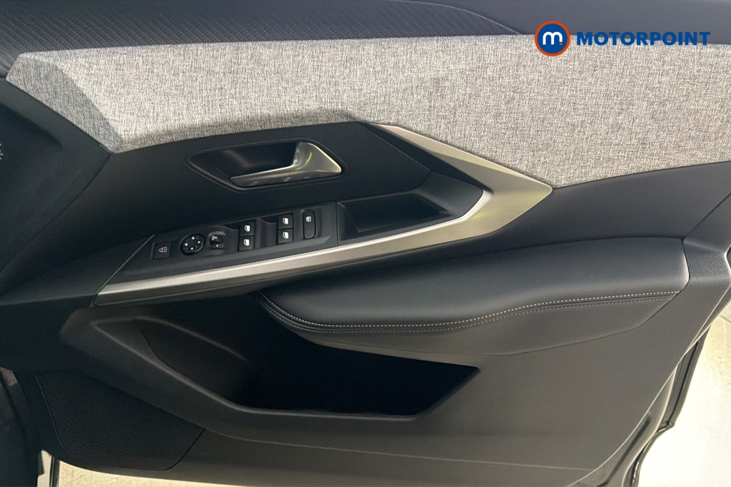 Peugeot 3008 Allure Automatic Petrol SUV - Stock Number (1691500) - 18th supplementary image
