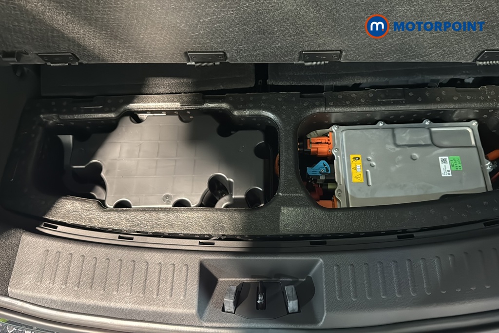 Chery Tiggo 8 Summit Automatic Petrol Plug-In Hybrid SUV - Stock Number (1691854) - 33rd supplementary image