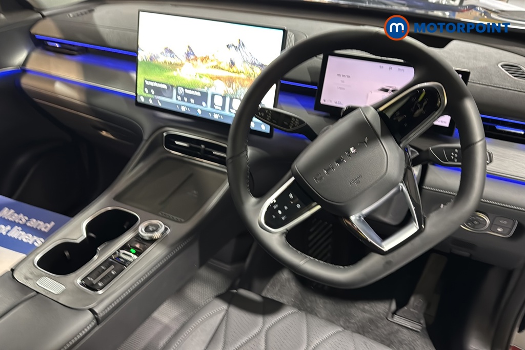 Chery Tiggo 8 Summit Automatic Petrol Plug-In Hybrid SUV - Stock Number (1691854) - 1st supplementary image