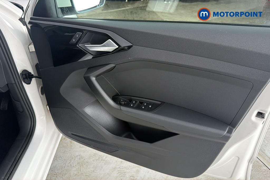 Audi A1 Technik Manual Petrol Hatchback - Stock Number (1691888) - 18th supplementary image
