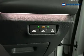 Volkswagen Tiguan R-Line Automatic Petrol Plug-In Hybrid SUV - Stock Number (1691982) - 11th supplementary image
