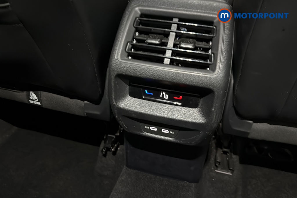 Volkswagen Tiguan R-Line Automatic Petrol Plug-In Hybrid SUV - Stock Number (1691982) - 28th supplementary image