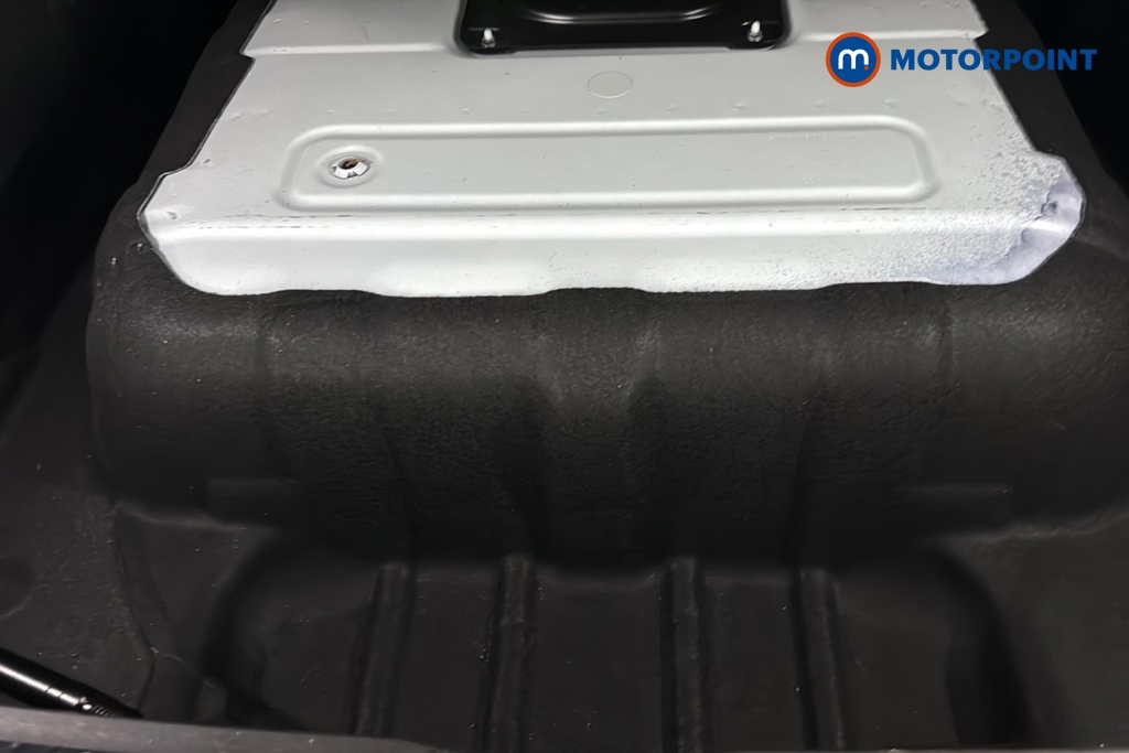 Volkswagen Tiguan R-Line Automatic Petrol Plug-In Hybrid SUV - Stock Number (1691982) - 33rd supplementary image