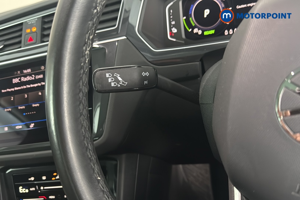 Volkswagen Tiguan Life Automatic Petrol Plug-In Hybrid SUV - Stock Number (1692451) - 5th supplementary image