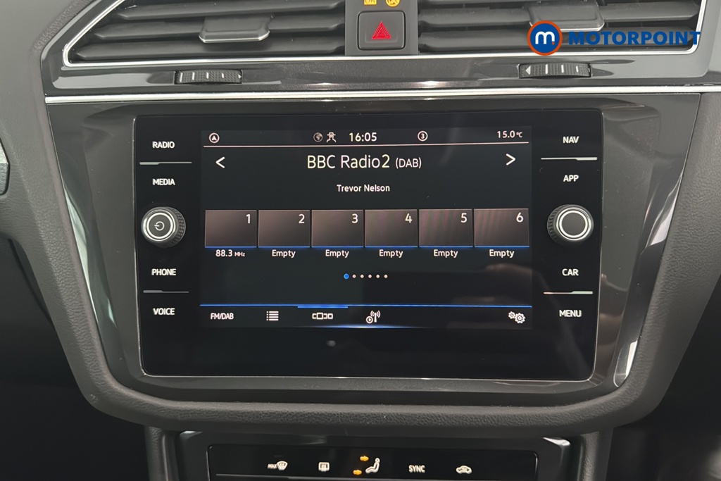 Volkswagen Tiguan Life Automatic Petrol Plug-In Hybrid SUV - Stock Number (1692451) - 8th supplementary image