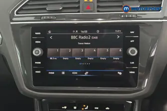 Volkswagen Tiguan Life Automatic Petrol Plug-In Hybrid SUV - Stock Number (1692451) - 8th supplementary image