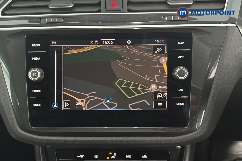 Volkswagen Tiguan Life Automatic Petrol Plug-In Hybrid SUV - Stock Number (1692451) - 9th supplementary image