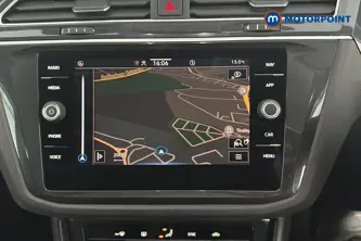 Volkswagen Tiguan Life Automatic Petrol Plug-In Hybrid SUV - Stock Number (1692451) - 9th supplementary image