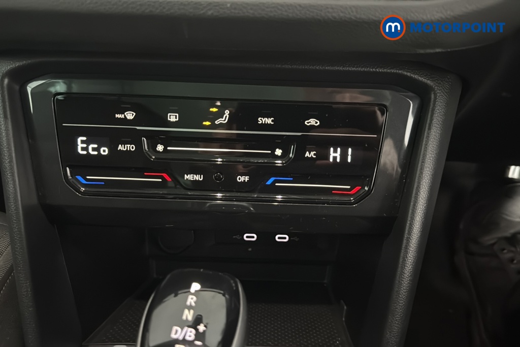 Volkswagen Tiguan Life Automatic Petrol Plug-In Hybrid SUV - Stock Number (1692451) - 12th supplementary image
