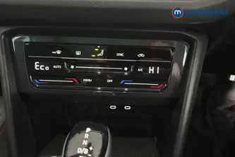 Volkswagen Tiguan Life Automatic Petrol Plug-In Hybrid SUV - Stock Number (1692451) - 12th supplementary image