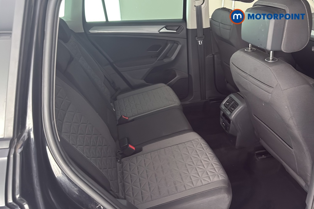 Volkswagen Tiguan Life Automatic Petrol Plug-In Hybrid SUV - Stock Number (1692451) - 25th supplementary image