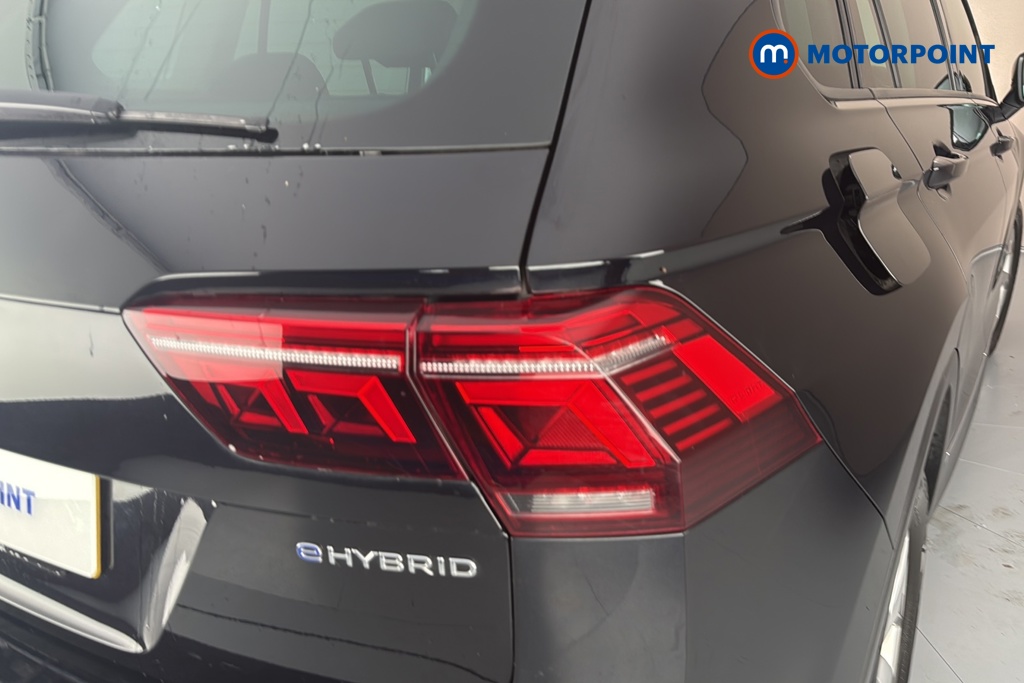 Volkswagen Tiguan Life Automatic Petrol Plug-In Hybrid SUV - Stock Number (1692451) - 36th supplementary image