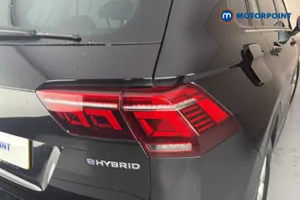 Volkswagen Tiguan Life Automatic Petrol Plug-In Hybrid SUV - Stock Number (1692451) - 36th supplementary image