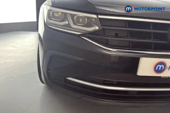 Volkswagen Tiguan Life Automatic Petrol Plug-In Hybrid SUV - Stock Number (1692451) - 38th supplementary image