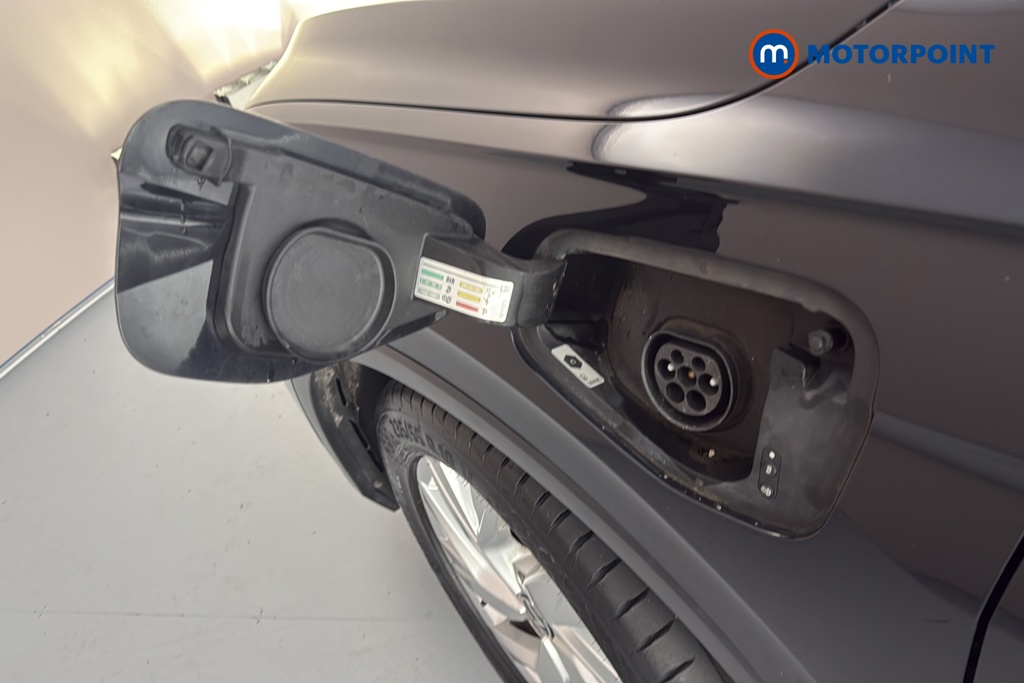 Volkswagen Tiguan Life Automatic Petrol Plug-In Hybrid SUV - Stock Number (1692451) - 40th supplementary image