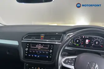 Volkswagen Tiguan Life Automatic Petrol Plug-In Hybrid SUV - Stock Number (1692451) - 1st supplementary image
