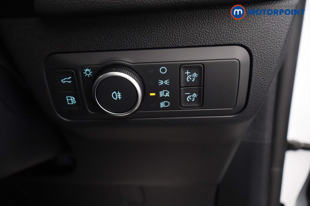 Ford Kuga St-Line X Black Package Automatic Petrol Plug-In Hybrid SUV - Stock Number (1692526) - 7th supplementary image