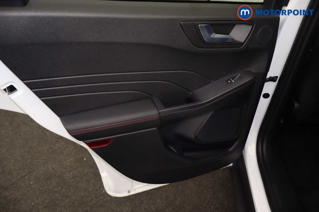 Ford Kuga St-Line X Black Package Automatic Petrol Plug-In Hybrid SUV - Stock Number (1692526) - 32nd supplementary image