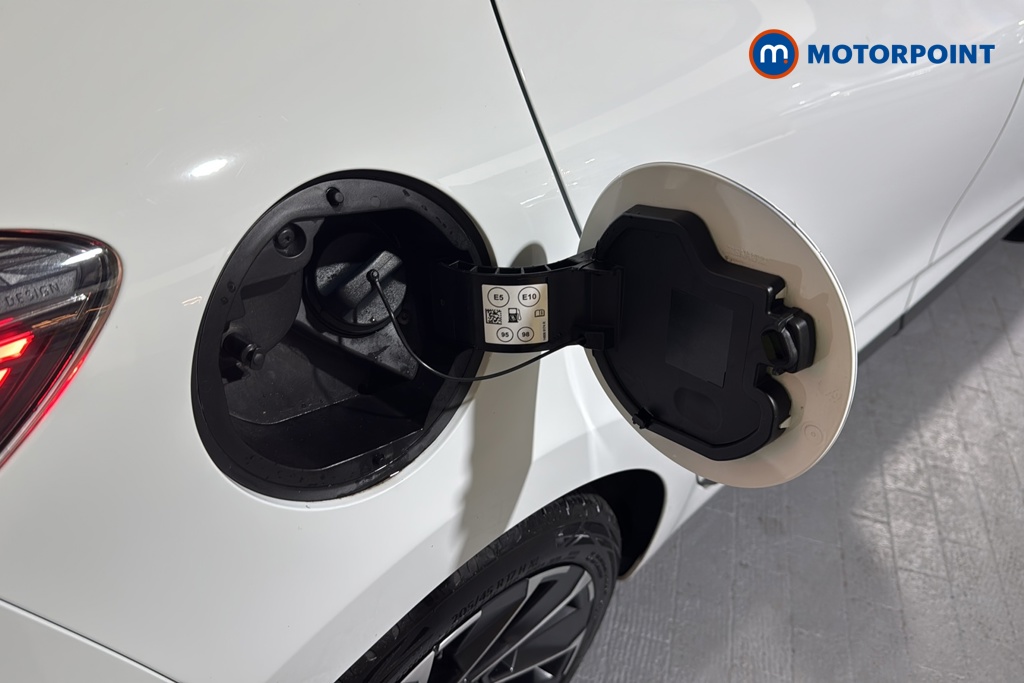Renault Clio Esprit Alpine Automatic Petrol-Electric Hybrid Hatchback - Stock Number (1692896) - 41st supplementary image