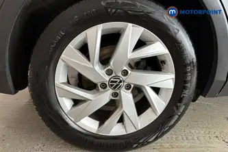 Volkswagen Tiguan Life Manual Diesel SUV - Stock Number (1693278) - 46th supplementary image