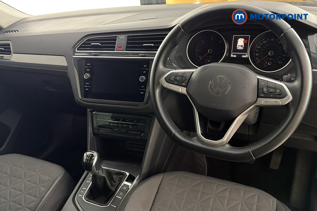 Volkswagen Tiguan Life Manual Diesel SUV - Stock Number (1693278) - 1st supplementary image