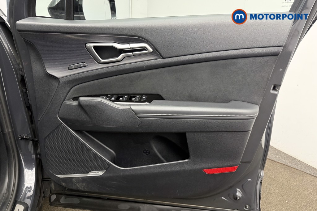 KIA Sportage Gt-Line S Automatic Petrol SUV - Stock Number (1693359) - 1st supplementary image